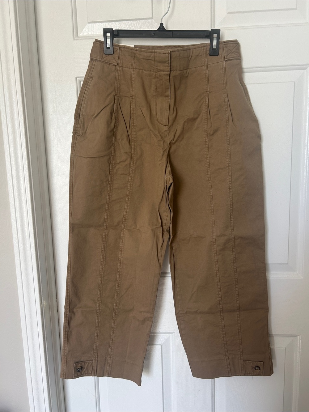 Banana Republic Cropped Utility Pants in Khaki Brown